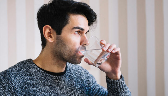 11 common side effects of drinking insufficient water