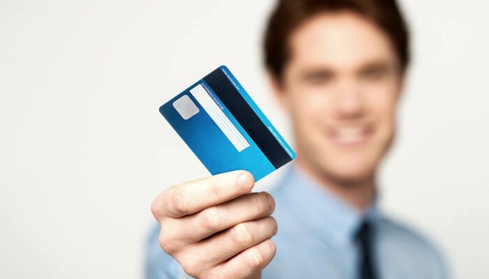 7 debit card mistakes to avoid